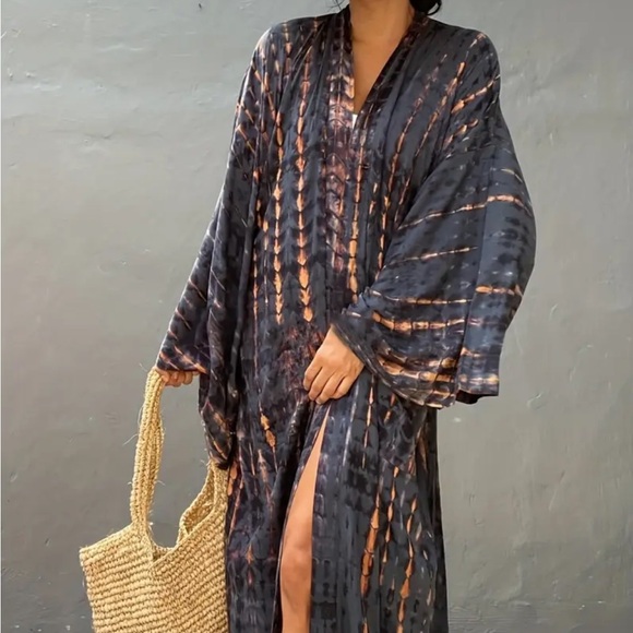 Chic kimono robe cover-up - Picture 4 of 5